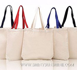 Custom cotton tote shopping bags with handles.