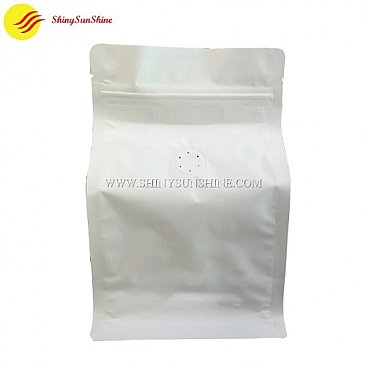 Custom quad seal flat bottom stand up coffee bags with zip lock and degassing valve